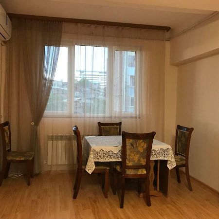 33 Martiros Saryan Street Leilighet Jerevan Eksteriør bilde