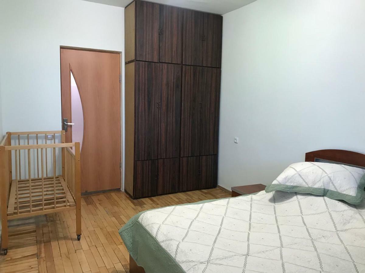33 Martiros Saryan Street Leilighet Jerevan Eksteriør bilde